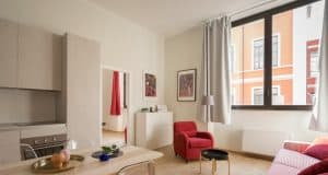 Pasos para vender un piso tidy room filled with furnitures