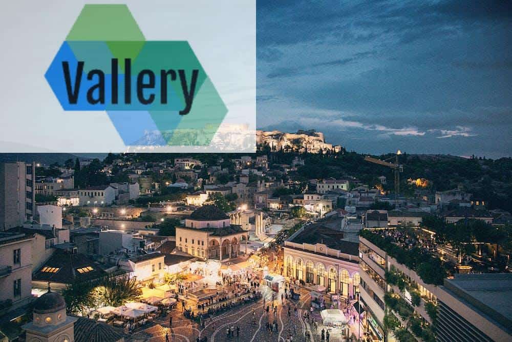 Photo by jimmy teoh A mesmerizing night skyline of Athens featuring the illuminated Acropolis.